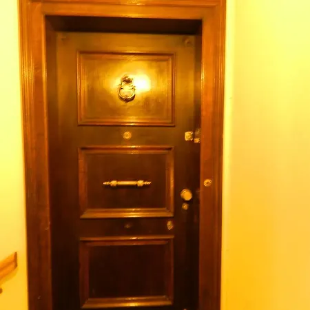 Apartment Larem Suites Old Town Geneva